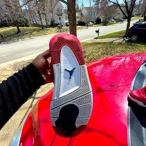 Jordan Retro’s 4 Fiba